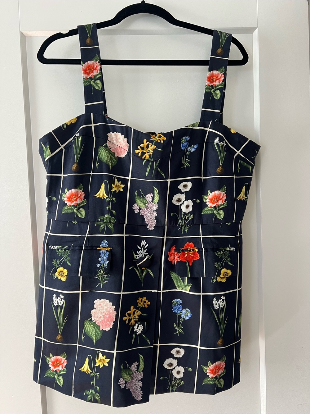 Tuckernuck Marnie Top in Navy Fresh Buds